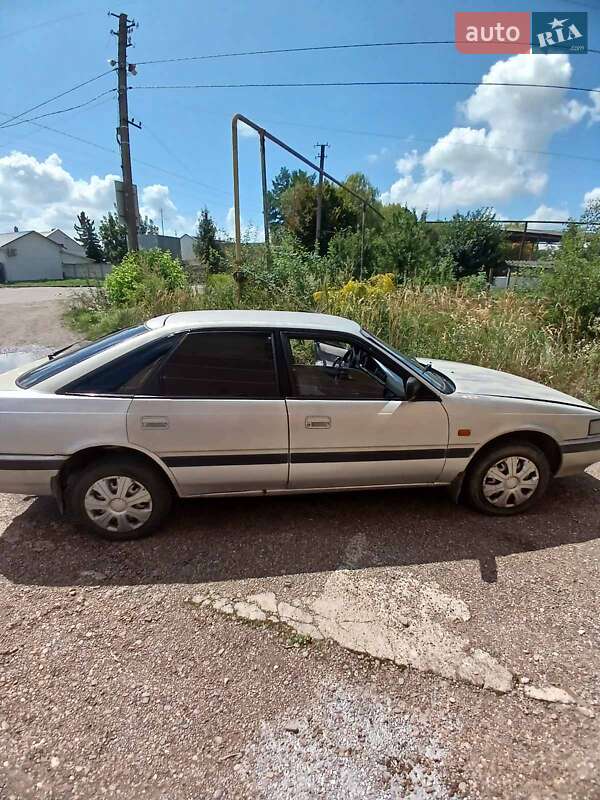 Хэтчбек Mazda 626 1991 в Калуше