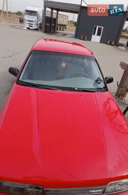 Седан Mazda 626 1990 в 