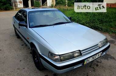 Седан Mazda 626 1989 в Стрые