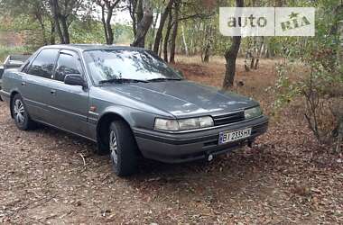 Седан Mazda 626 1988 в Зіньківі