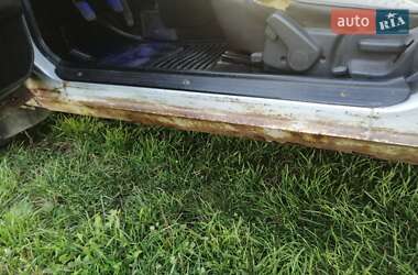 Седан Mazda 626 1985 в Ровно