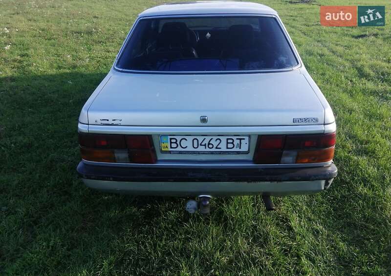 Седан Mazda 626 1985 в Рівному
