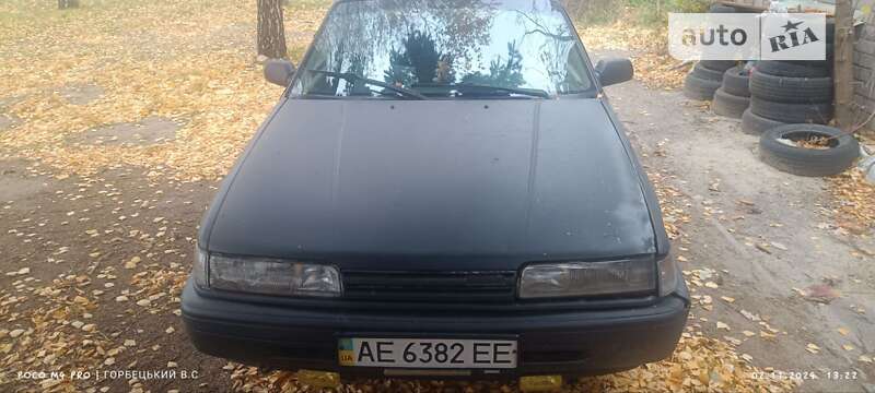 Седан Mazda 626 1992 в Запорожье