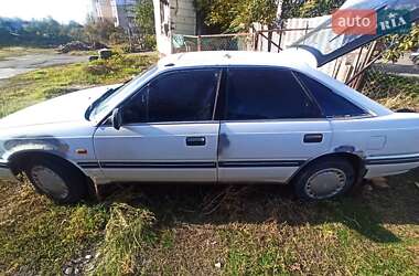 Хэтчбек Mazda 626 1989 в 