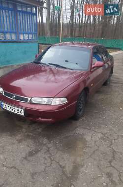 Седан Mazda 626 1993 в Черкасах