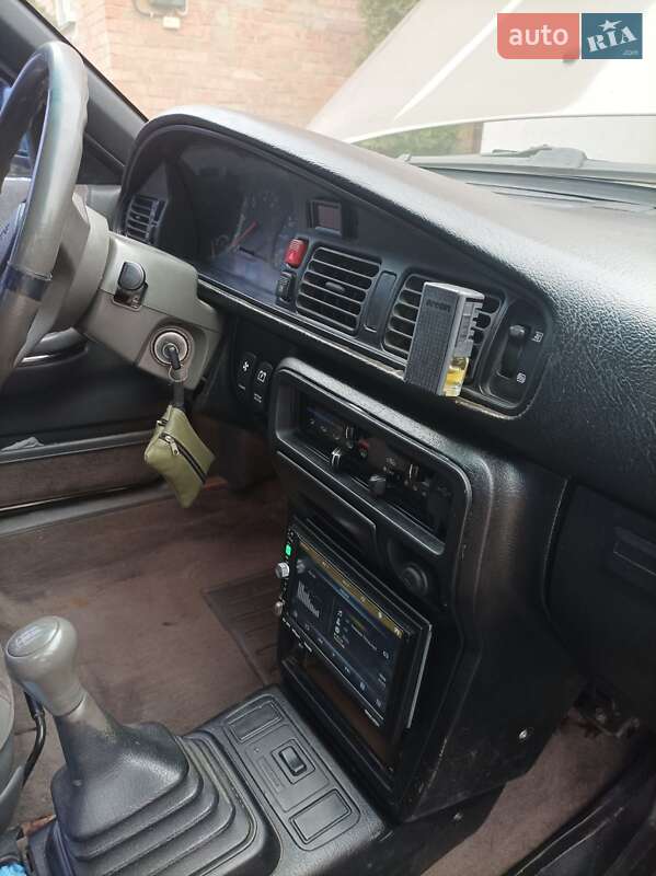 Хетчбек Mazda 626 1987 в Вінниці