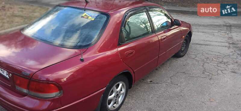 Хэтчбек Mazda 626 1997 в Киеве