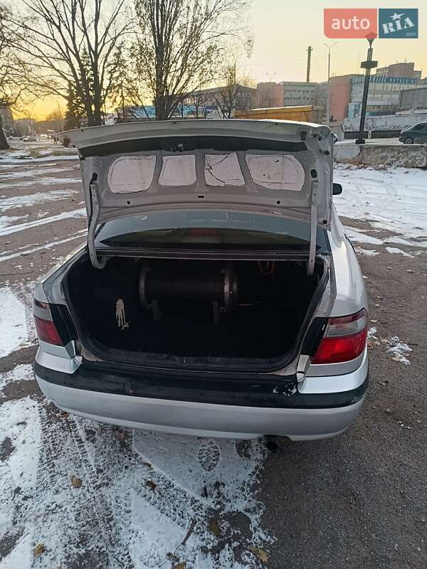 Седан Mazda 626 1998 в Днепре