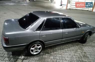 Седан Mazda 626 1990 в Чернівцях