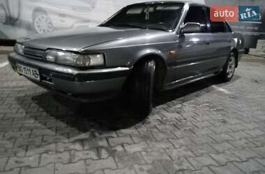 Седан Mazda 626 1990 в Черновцах