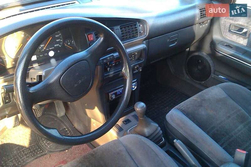 Универсал Mazda 626 1988 в Александрие