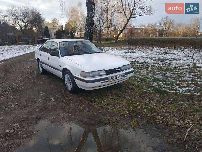 Седан Mazda 626 1988 в Калуші