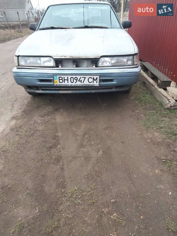 Седан Mazda 626 1987 в Одесі