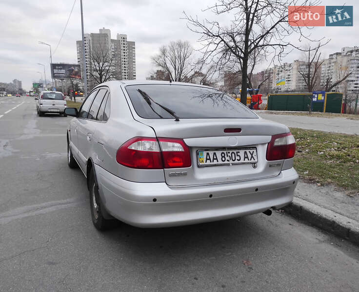 Хэтчбек Mazda 626 2000 в Киеве