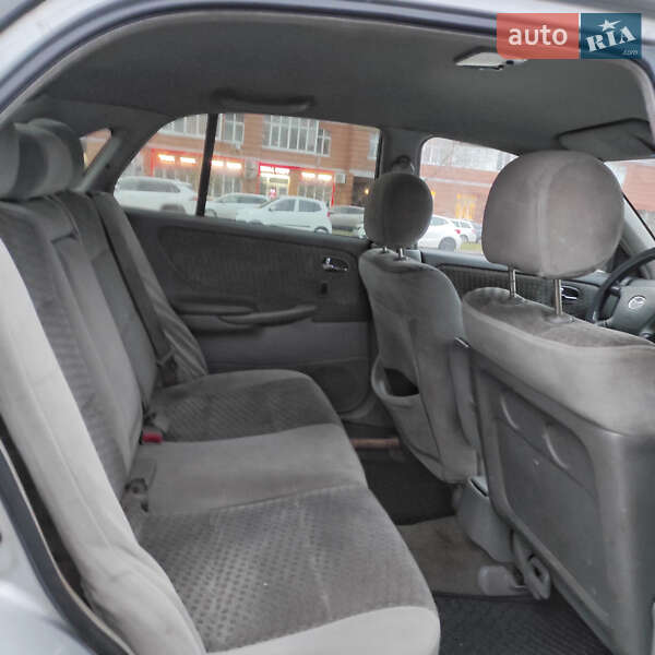 Хэтчбек Mazda 626 2000 в Киеве