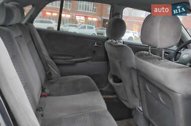 Хэтчбек Mazda 626 2000 в 