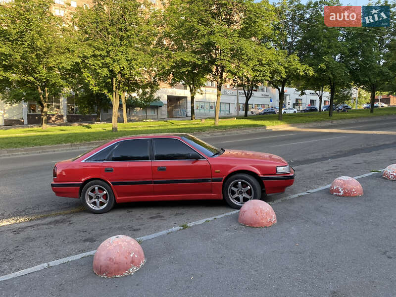 Хэтчбек Mazda 626 1989 в Днепре