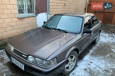 Седан Mazda 626 1989 в Кропивницком