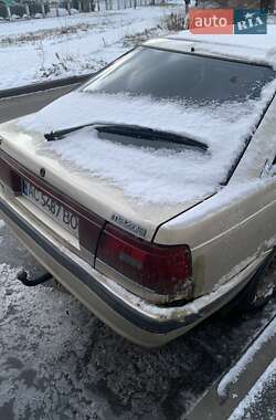 Седан Mazda 626 1992 в Луцке