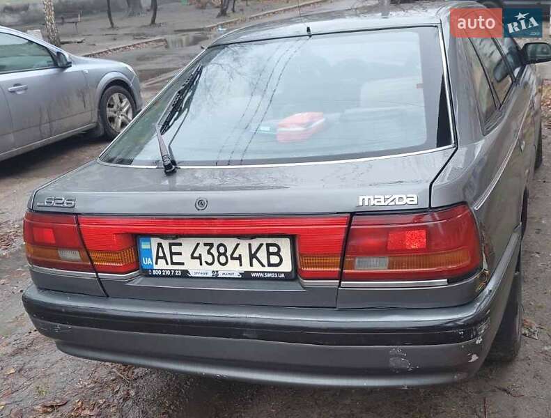 Хэтчбек Mazda 626 1990 в Павлограде