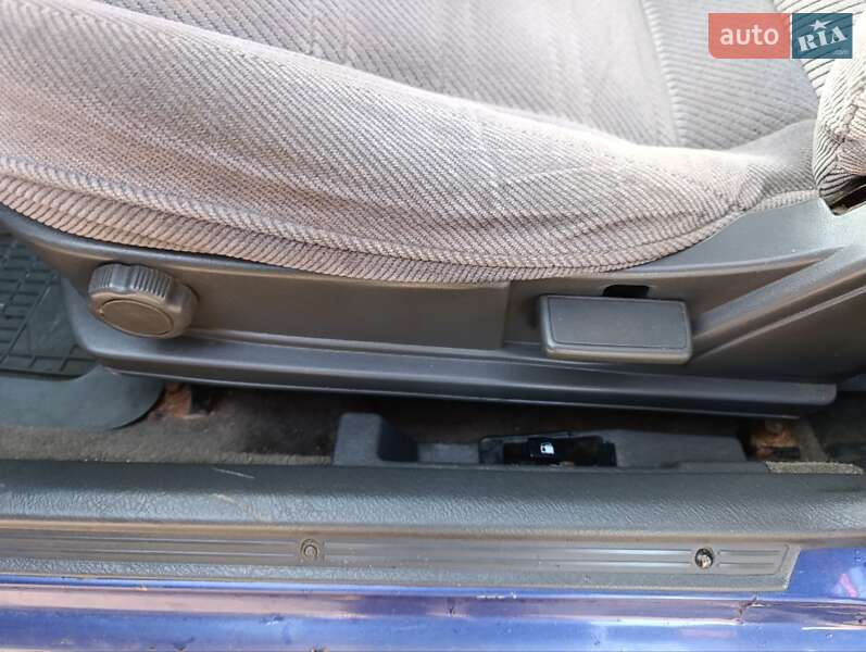 Універсал Mazda 626 1995 в Рівному