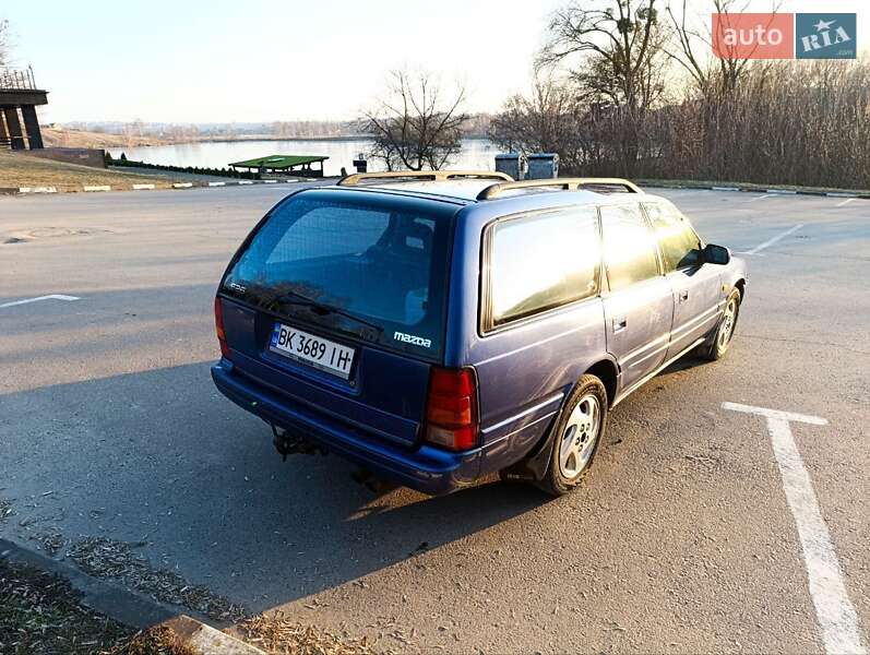 Універсал Mazda 626 1995 в Рівному