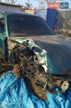 Седан Mazda 626 1993 в 