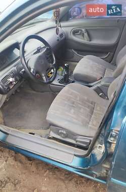 Седан Mazda 626 1995 в 