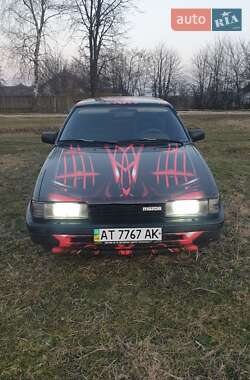 Седан Mazda 626 1986 в 