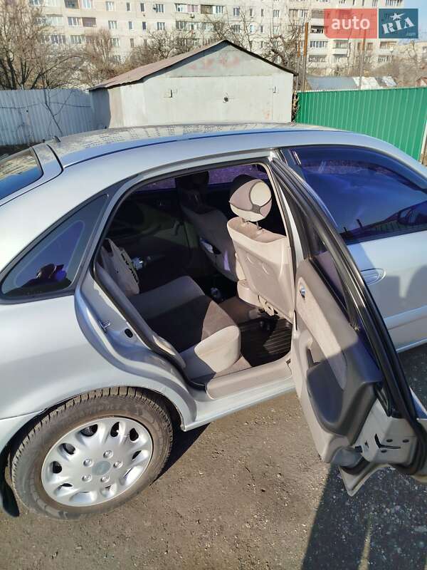 Хэтчбек Mazda 626 2000 в Смеле