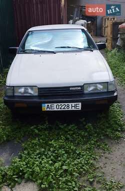 Хетчбек Mazda 626 1986 в 