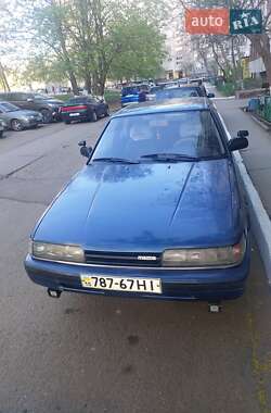 Седан Mazda 626 1990 в 