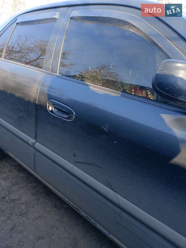 Седан Mazda 626 1997 в Теплику