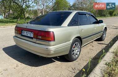 Хэтчбек Mazda 626 1989 в 