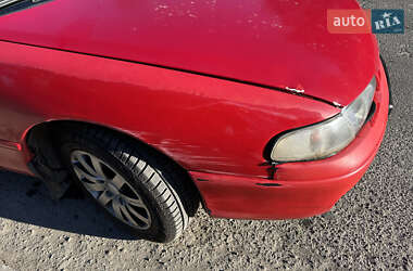 Хэтчбек Mazda 626 1993 в 