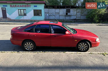 Хэтчбек Mazda 626 1993 в 