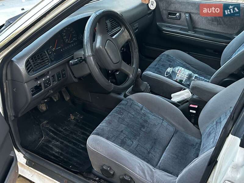 Седан Mazda 626 1991 в Самборі