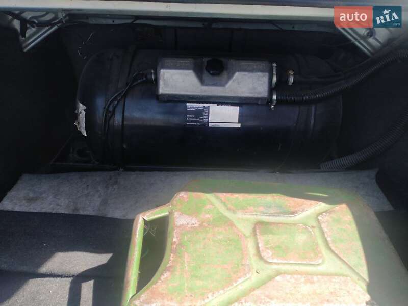 Седан Mazda 626 2000 в Луцьку