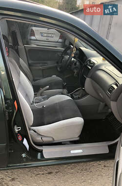 Хетчбек Mazda 626 2002 в 