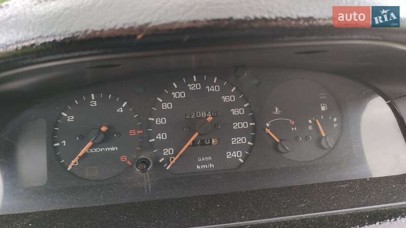 Седан Mazda 626 1994 в Любомле