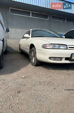 Седан Mazda 626 1993 в 