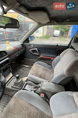 Купе Mazda 626 1989 в 