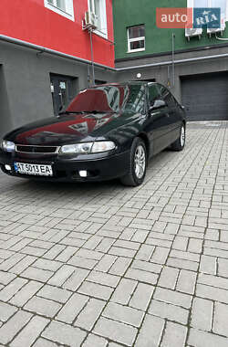 Седан Mazda 626 1992 в 
