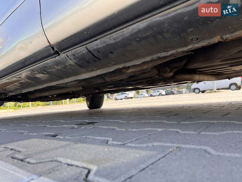 Седан Mazda 626 1996 в Києві