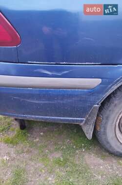 Хэтчбек Mazda 626 1998 в 