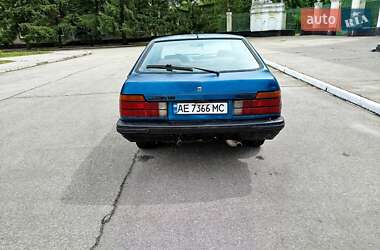 Хэтчбек Mazda 626 1986 в 