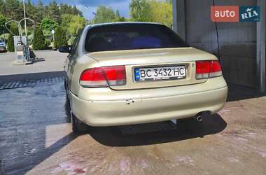 Седан Mazda 626 1993 в 
