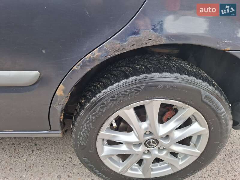 Седан Mazda 626 1999 в Львові