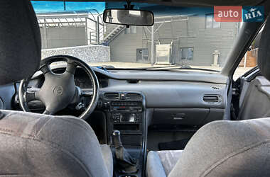 Хэтчбек Mazda 626 1994 в 
