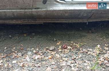 Хэтчбек Mazda 626 1991 в 